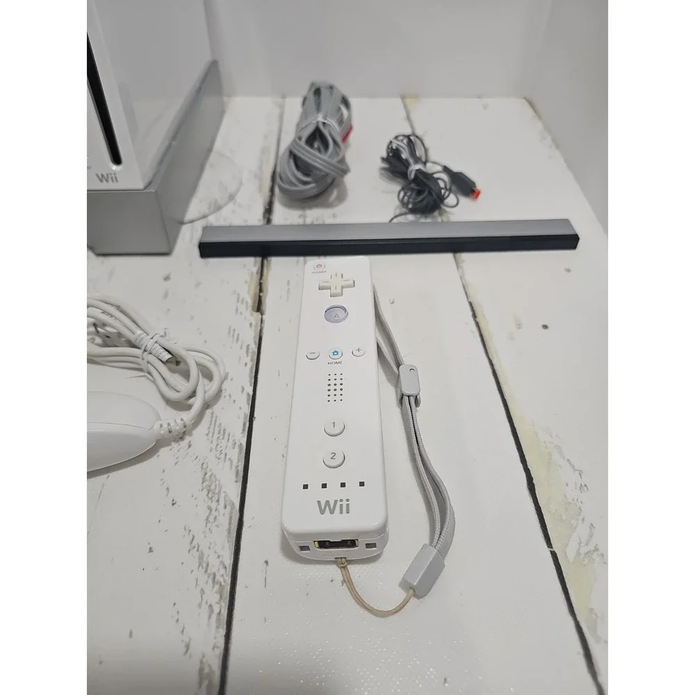 Nintendo Wii Console - White With 1 Controller